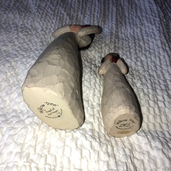 Willow Tree Figurine “Angel of the Heart” Size 7.5 and 5.5  By: Susan Lordi - Picture 3 of 6